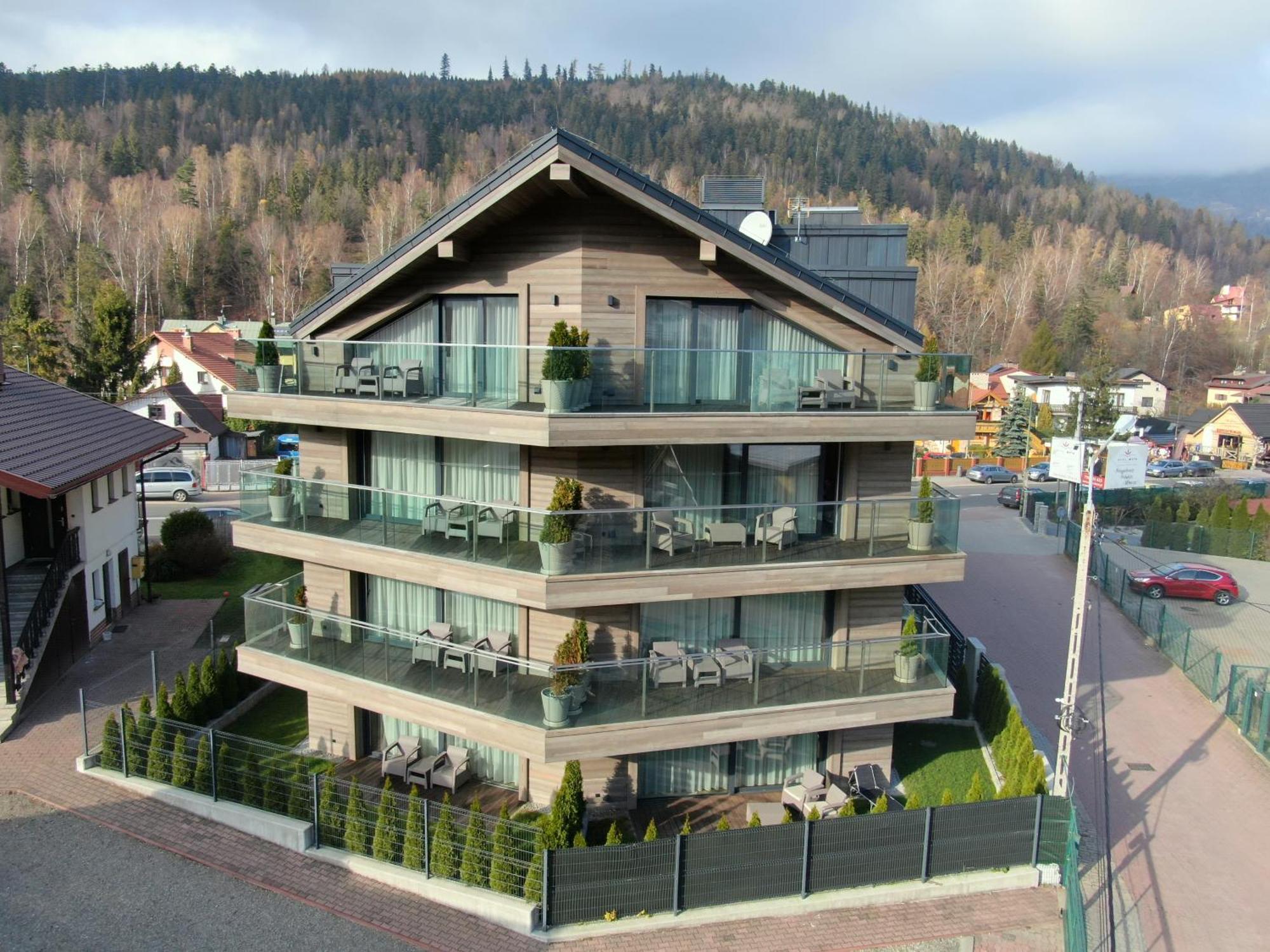 Meta Apartments Щирк Екстериор снимка