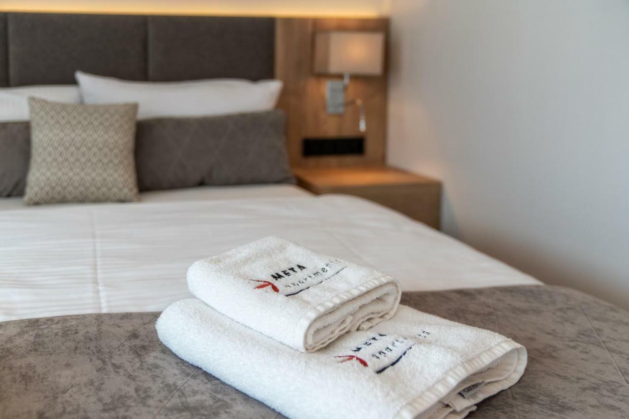 Meta Apartments Щирк Екстериор снимка