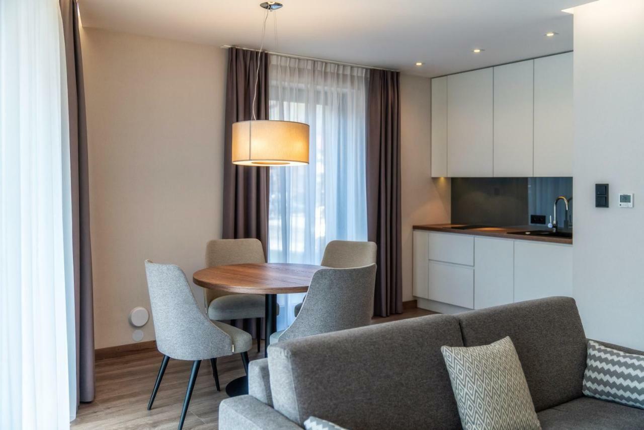 Meta Apartments Щирк Екстериор снимка